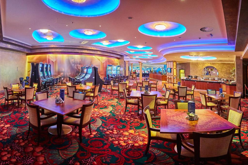 Casino&Hotel Admiral Alžbětín photo 2