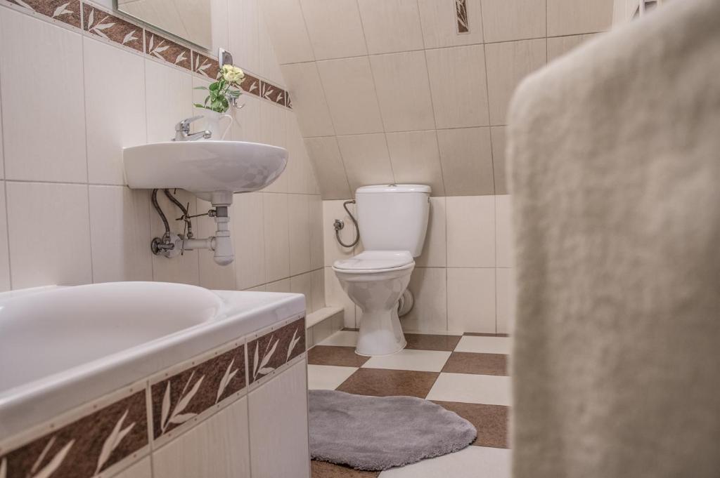 Четырехместный (Четырехместный номер), Pokoje gościnne Gobo