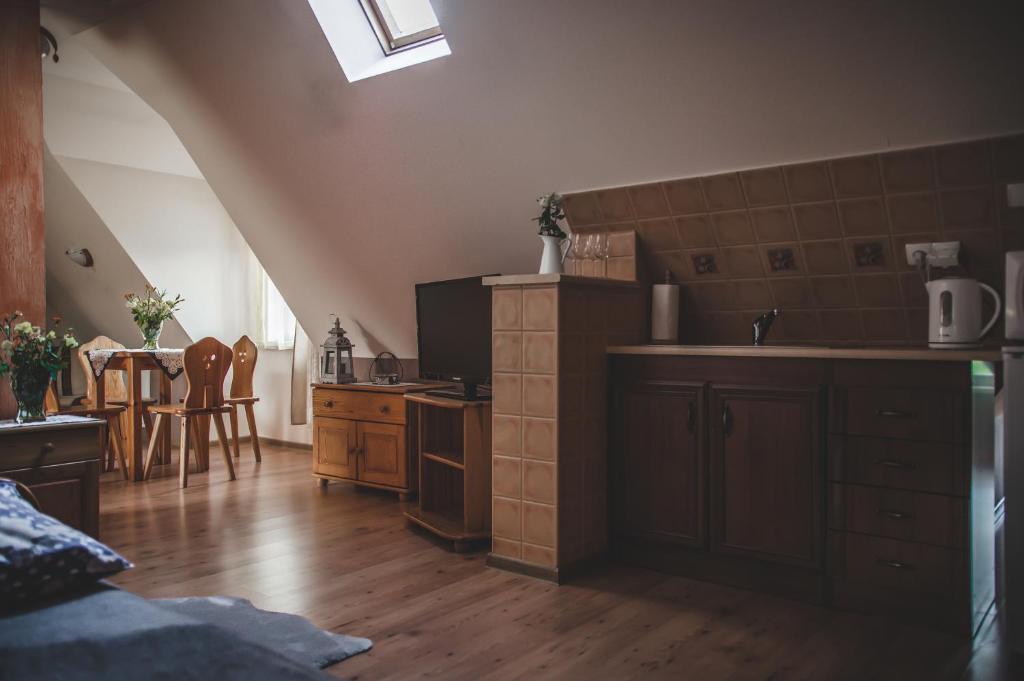 Четырехместный (Четырехместный номер), Pokoje gościnne Gobo