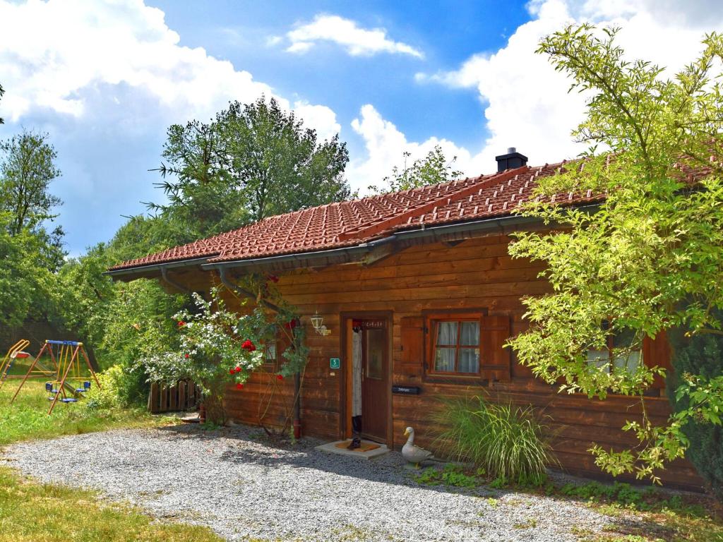 Vintage Holiday Home in Grafenried with Garden photo 1