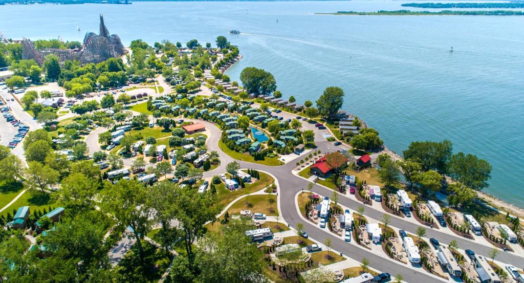 Cedar Point's Lighthouse Point image
