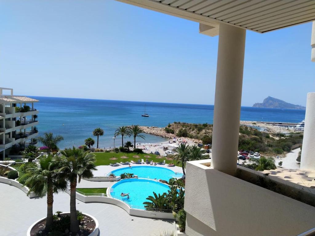 MASCARAT BEACH
