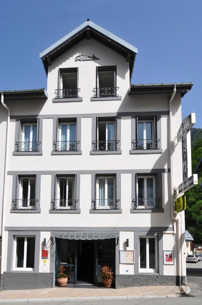 Logis Hôtel Le Central photo 3