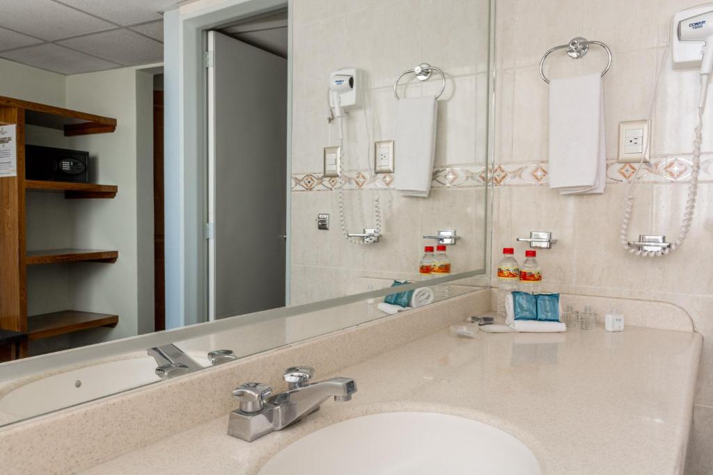 Hotel Real Plaza Aguascalientes photo 4