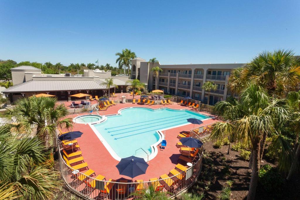 La Quinta by Wyndham Ft. Myers - Sanibel Gateway photo 1