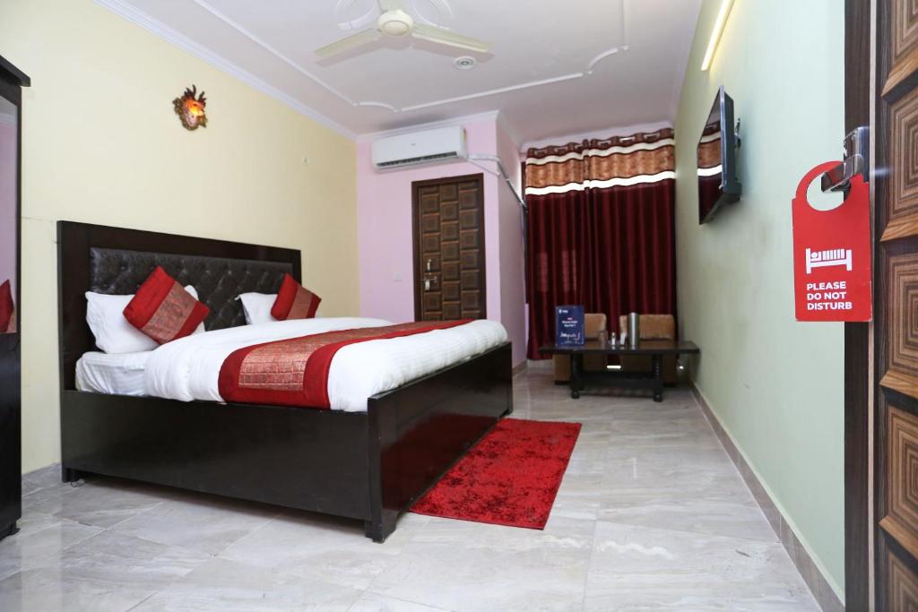 Трехместный (Классический трехместный номер), OYO 11504 N D Star Residency