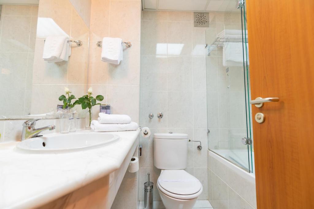 Двухместный (Двухместный номер с 2 отдельными кроватями), Hotel M