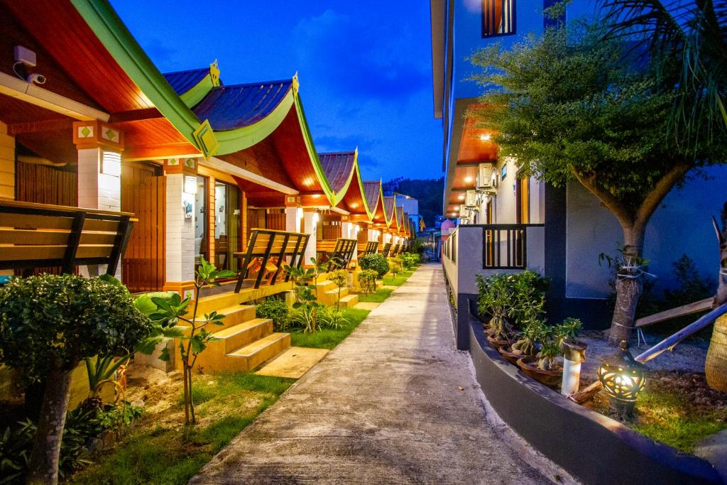 Номер (Двухместный номер в бунгало с 2 отдельными кроватями), Coco Bella Resort