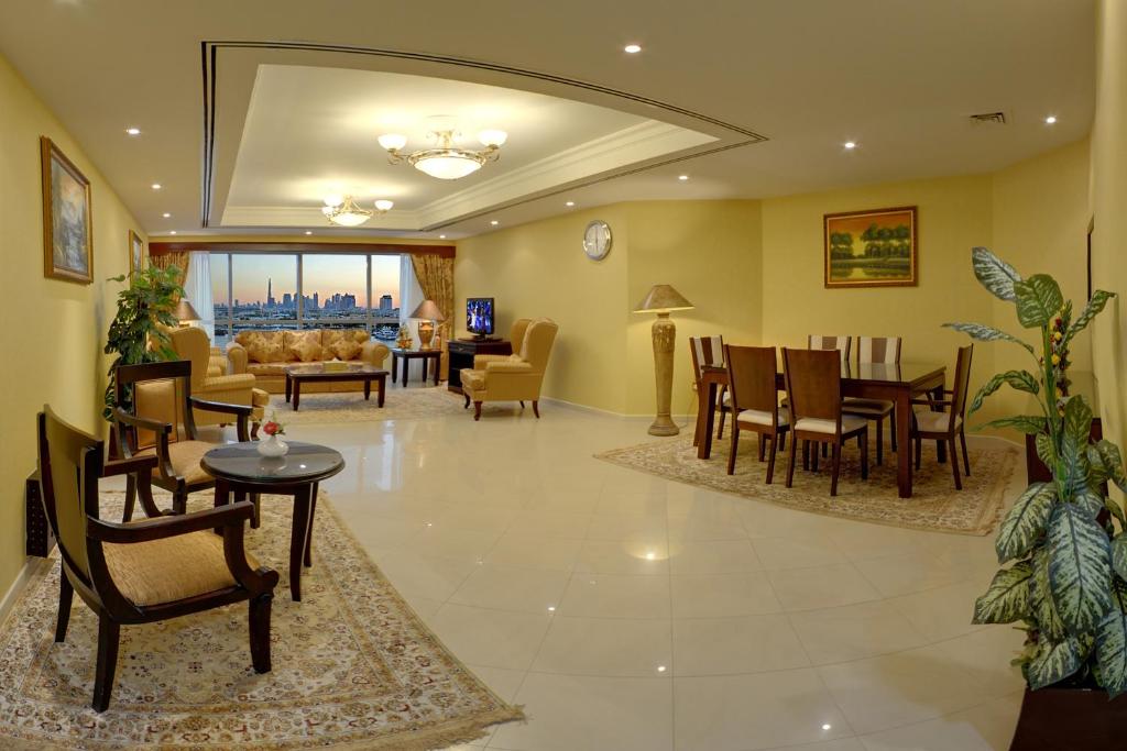 Deira Suites Deluxe Hotel Suites photo 2