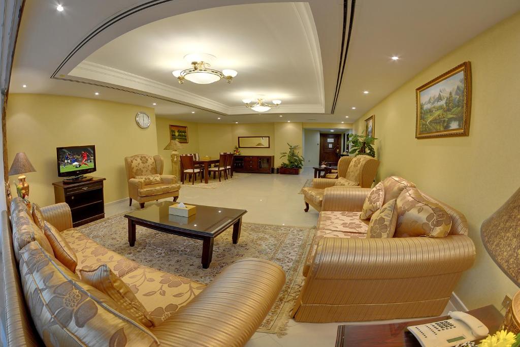 Deira Suites Deluxe Hotel Suites photo 3