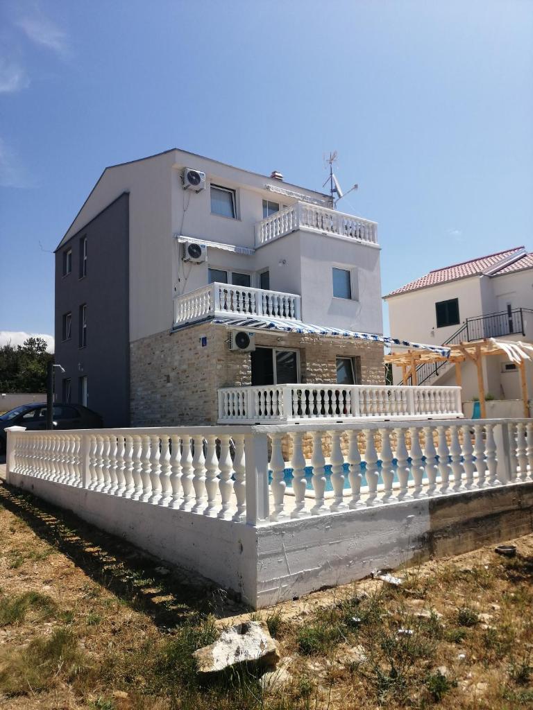 Kuća za odmor Postonjski photo 3