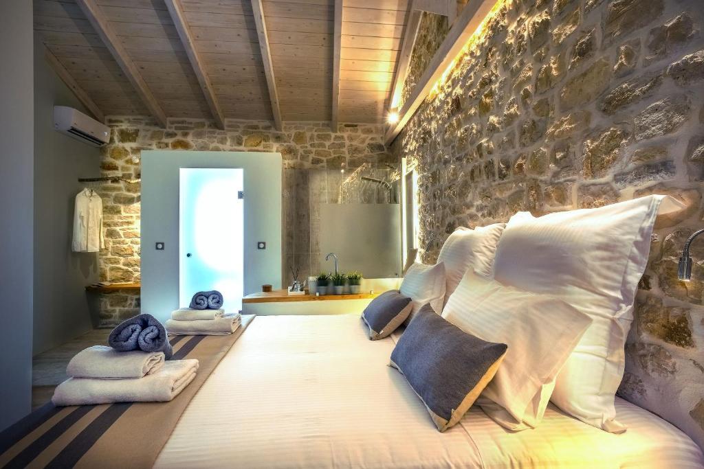 Paxos Fairytales Lovenest 2 photo 1