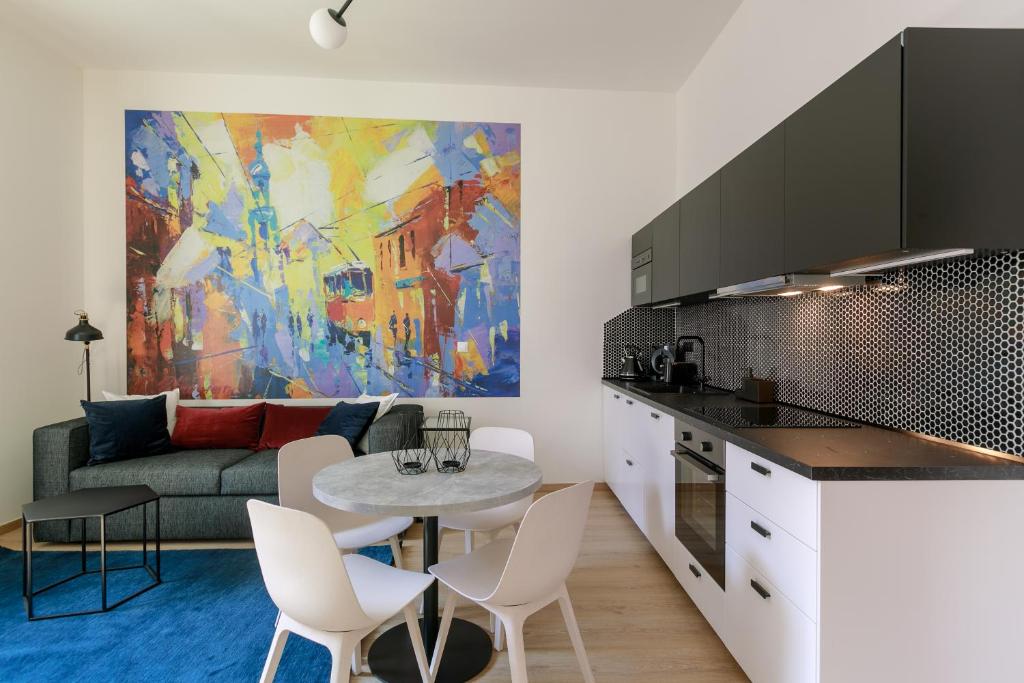 Avantgarde apartments