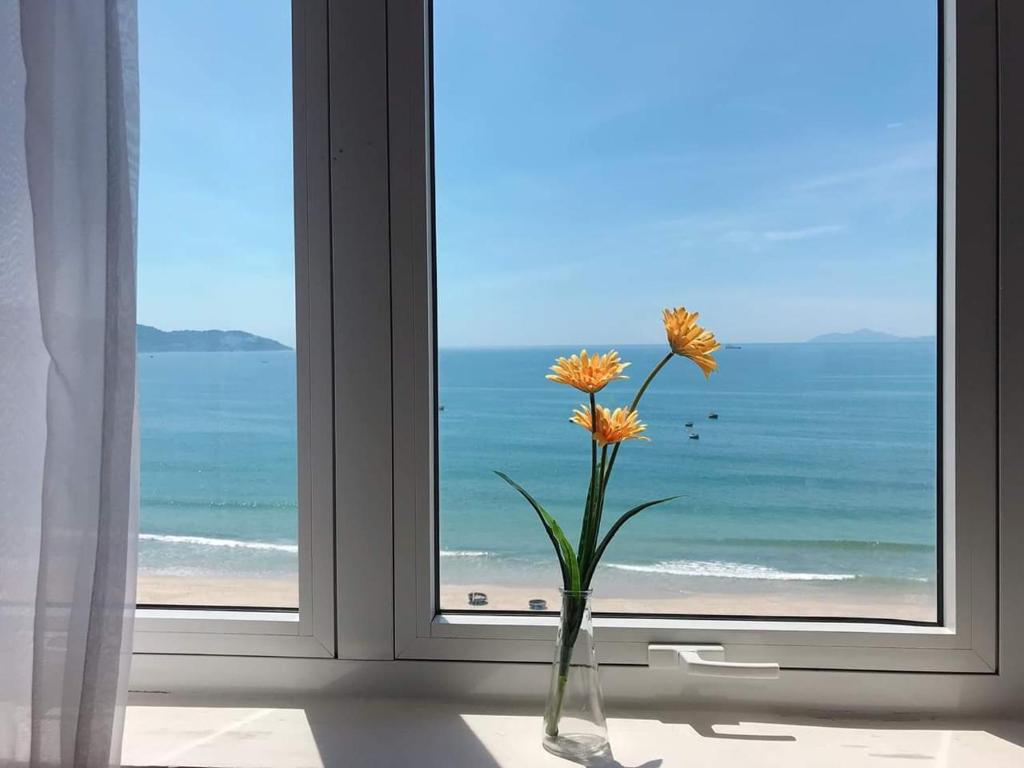 De Lamour Beach Da Nang