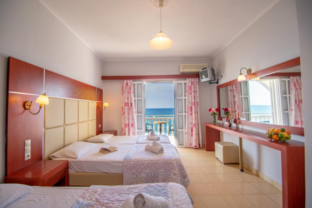 Agoulos Beach Hotel photo 2