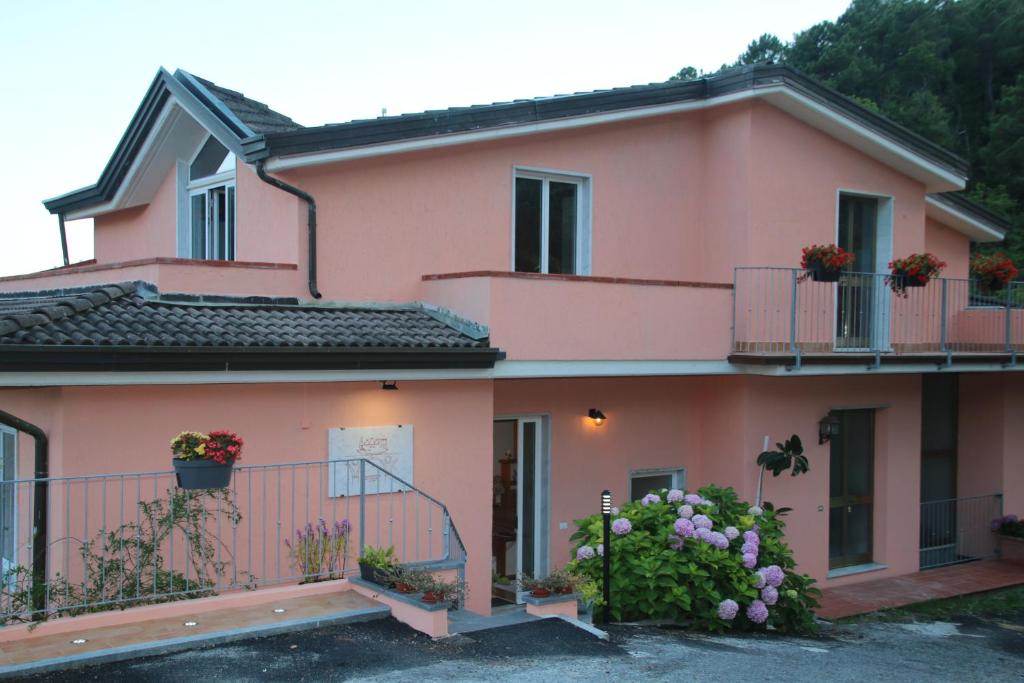 B & B LA MARMIFERA