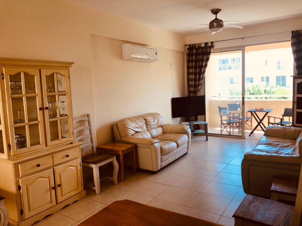 Private apartment at Aristo Universe III with pool photo 4