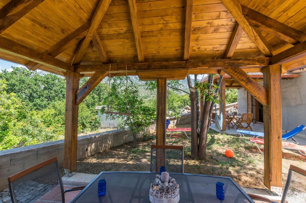 House Paklenica Stone I