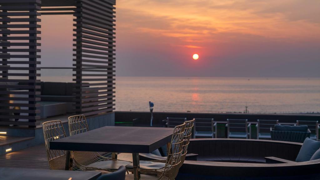 Two Y Hotel photo 4