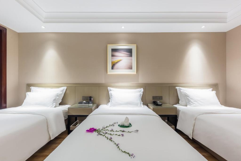 Трехместный (Трехместный номер), Byland Star Hotel