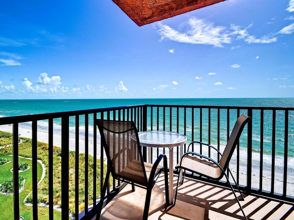Madeira Towers 601 Beach front with spectacular views 533 image