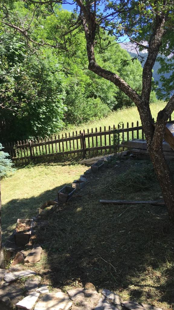 En pleine nature avec jardin photo 4