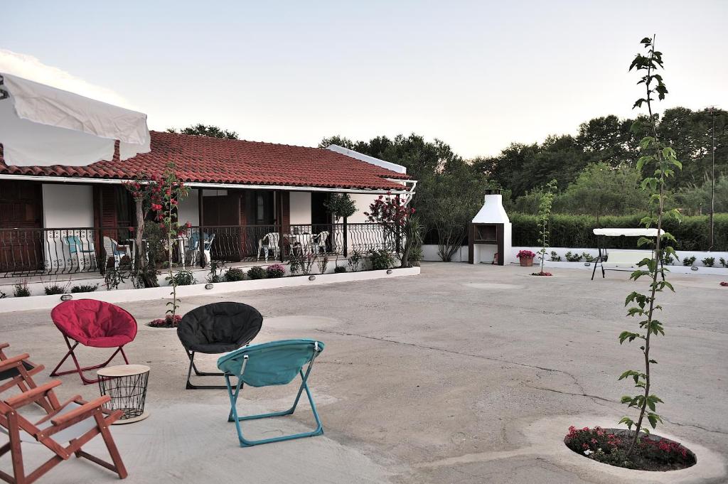 Anastazia Paradise photo 2