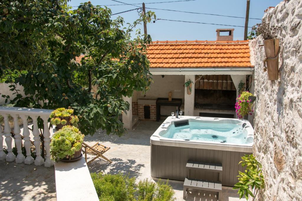 Holiday Home Sudinjevi Dvori photo 3