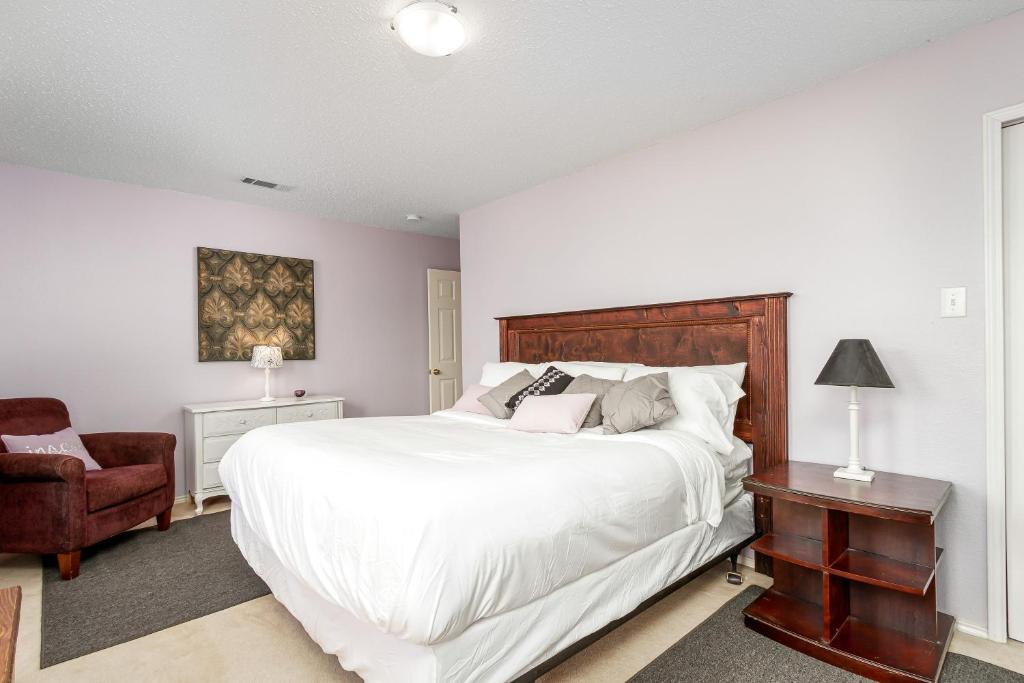 Spring Break Offer! Symphony Home near Fort Worth Stock Rodeo, Globe Life, AT&T photo 3