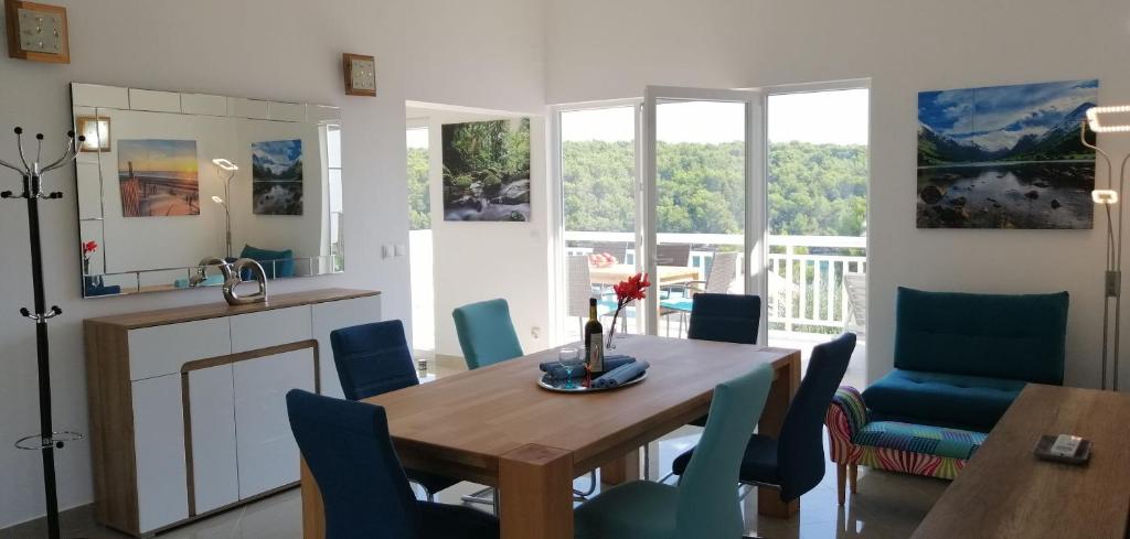 Apartment Penthouse by the sea photo 3