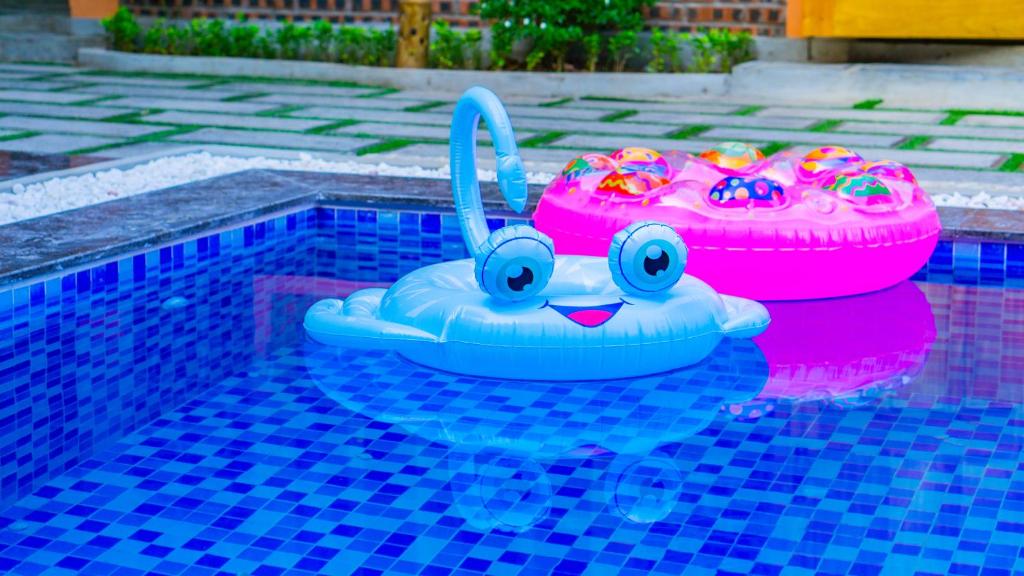 Tam Coc Summer Bungalow