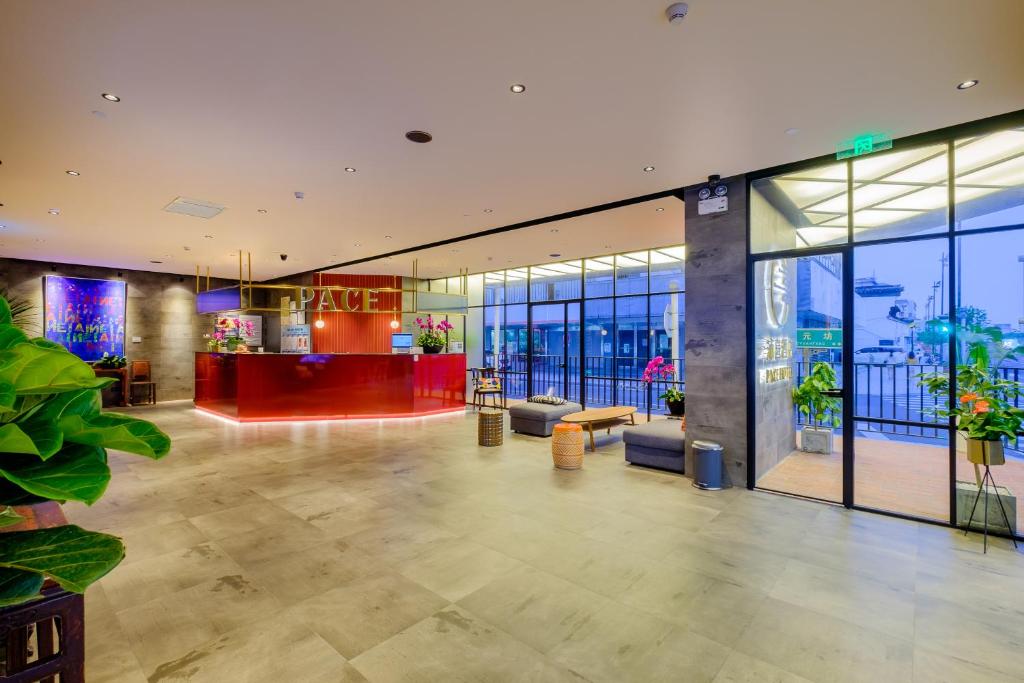 PACE HOTEL Suzhou Guanqian Branch photo 1