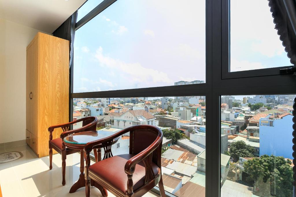 OYO 185 Marine Hotel & Apartment