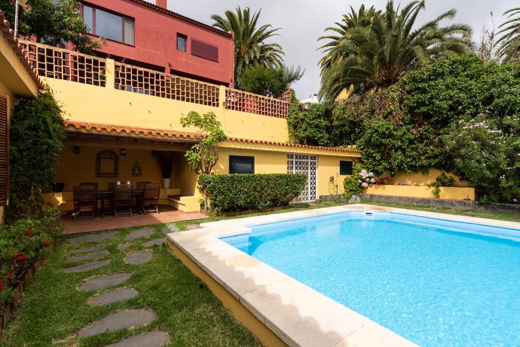 LAS HORTENSIAS WITH PRIVATE POOL photo 1
