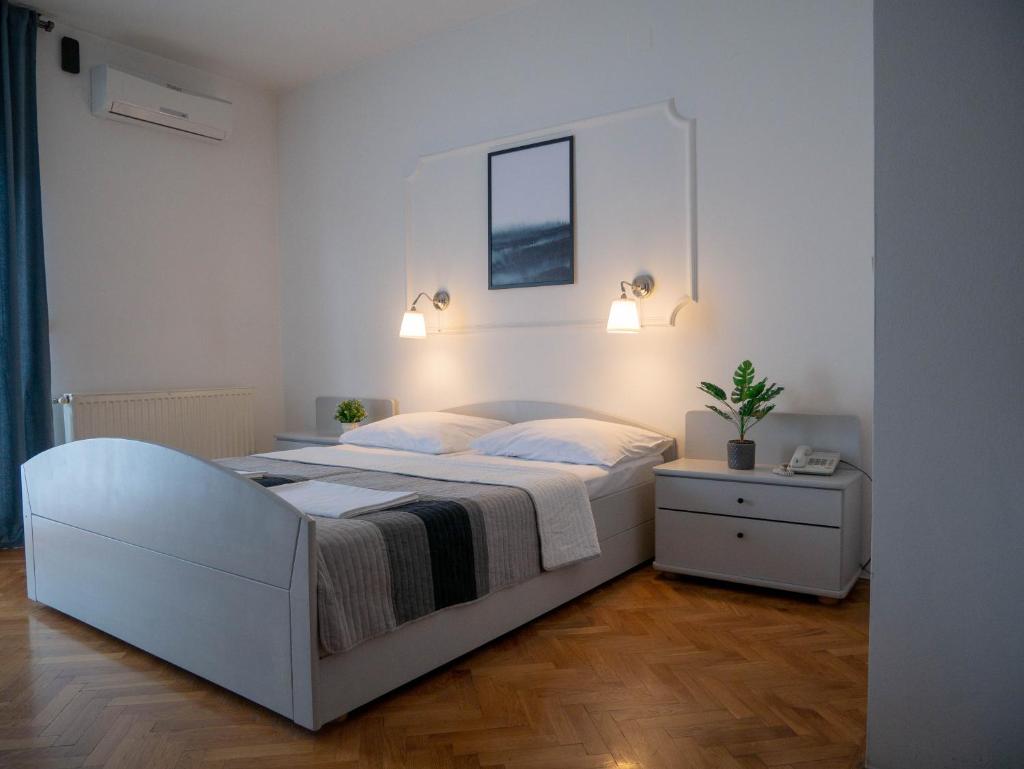 Hotel Vienna photo 2