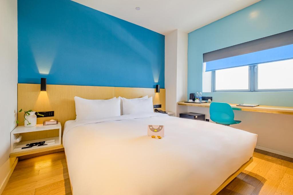 Двухместный (Улучшенный номер с кроватью размера «queen-size»), Pace Hotel