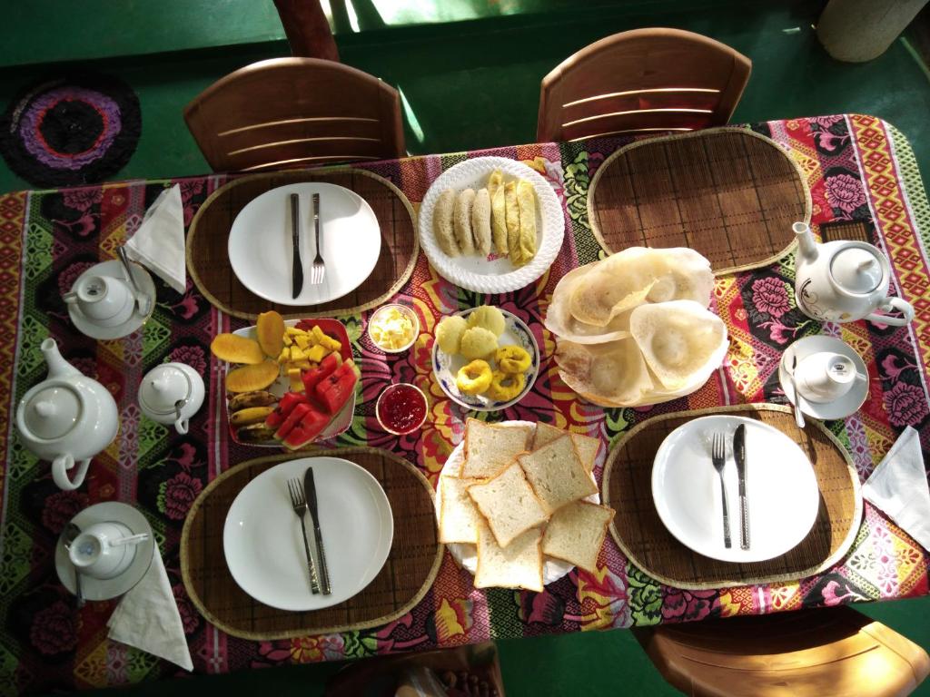 Sigiri Tarushan Home Stay photo 3