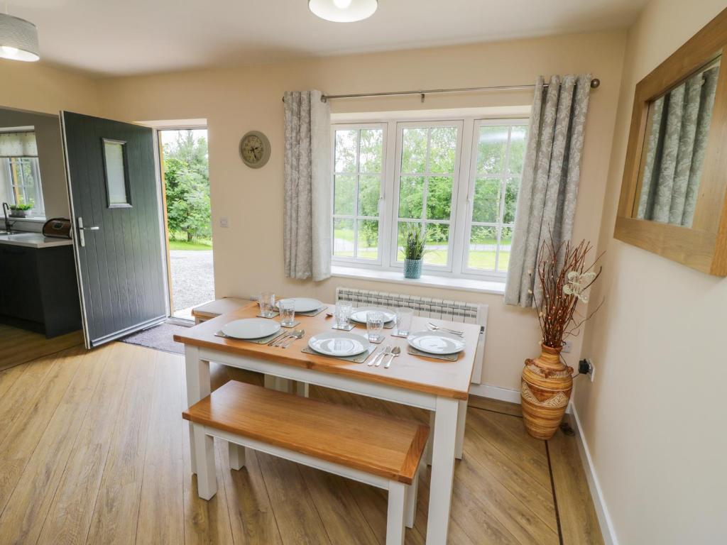 Ryedale Country Lodges - Willow Lodge photo 3