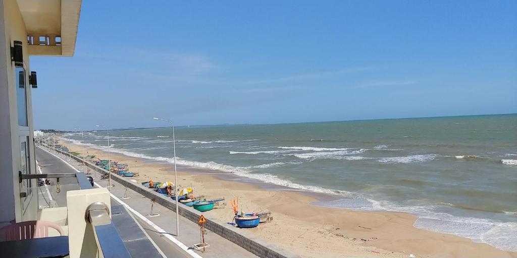 CocoPalm Villa near Beach - Mango room