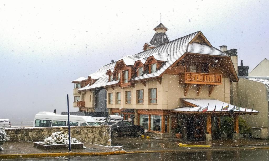 Cacique Inacayal Lake Hotel & Spa photo 1