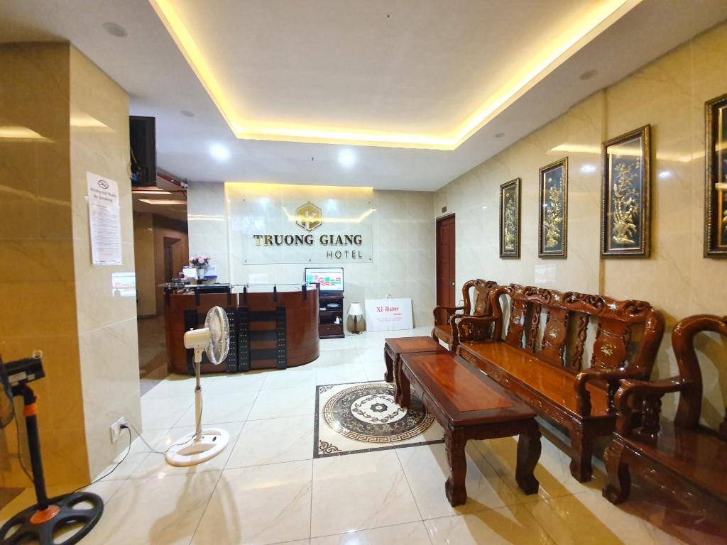 Truong Giang Hotel