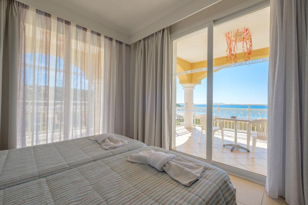 Двухместный (Двухместный номер с 1 кроватью с видом на море), Hotel Athina