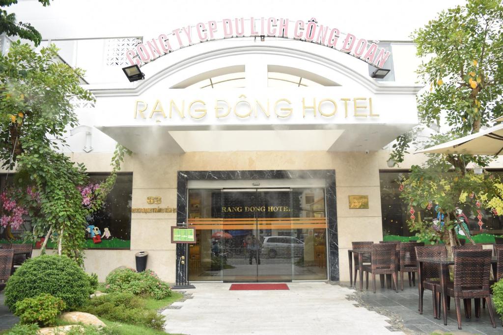 Khách sạn Rạng Đông