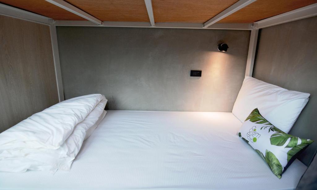 Номер (Кровать в общем 8-местном номере для мужчин и женщин), Siam Eco Hostel