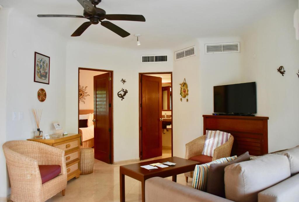 Сьюит (Люкс с 1 спальней), Playa Palms Beach Hotel