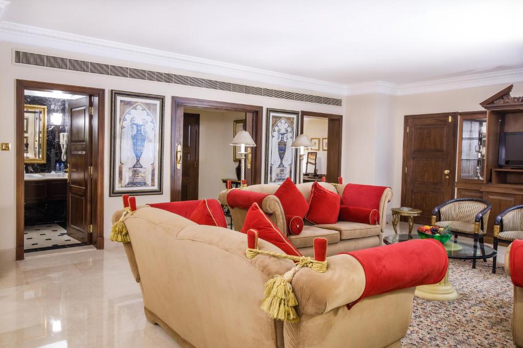 Сьюит (Королевский люкс), Отель Grand Excelsior Hotel Deira