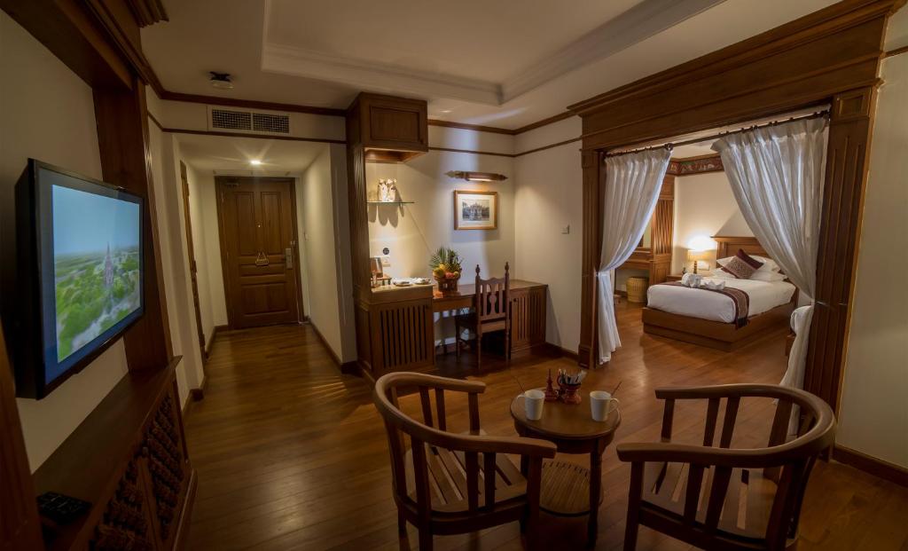 Heritage Bagan Hotel - Tap to explore photos