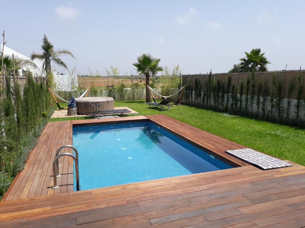 SUPERBE VILLA AVEC PISCINE PLAGES DES NATIONS photo 1