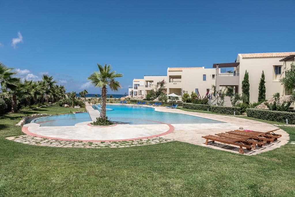 Resitour - Aphrodite Beachfront
