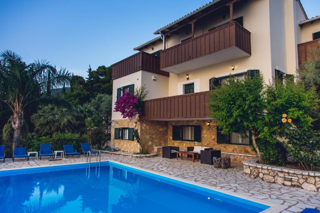 Villa Niriis photo 2